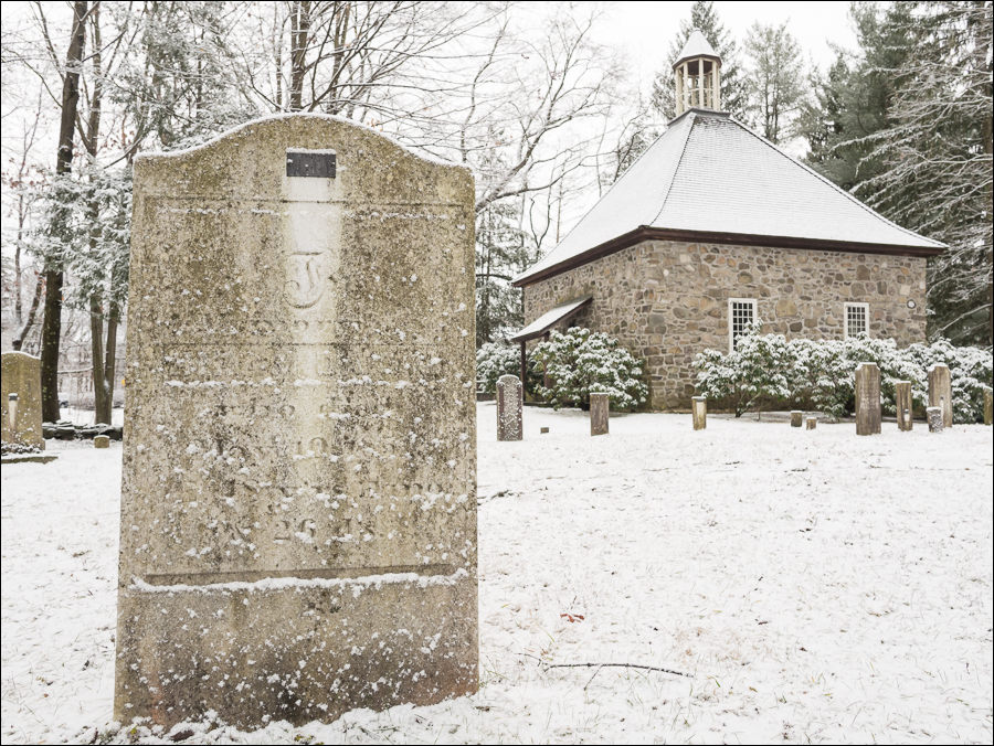 Old French Church and graveyard | New Paltz, NY